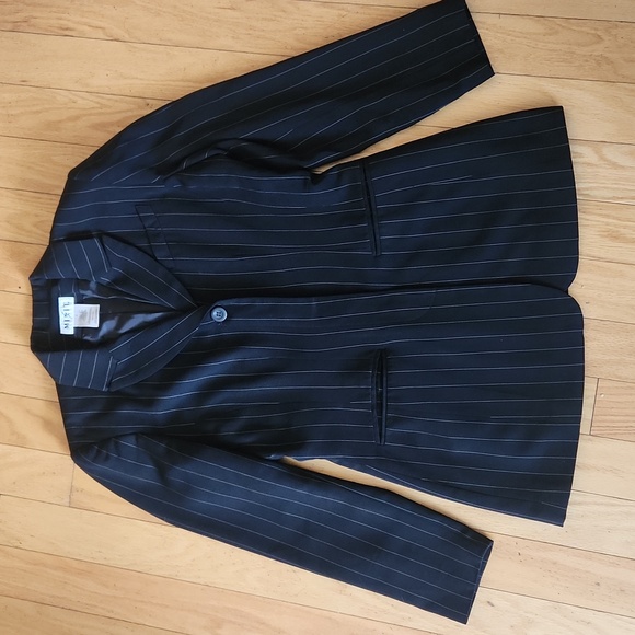 Mixit Jackets & Blazers - Mixit y2k vintage black with pinstripes.  size 6 /18" p2p /29"L